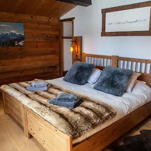 chalet-arnica-les-gets.hotels-rhonealpes.com/